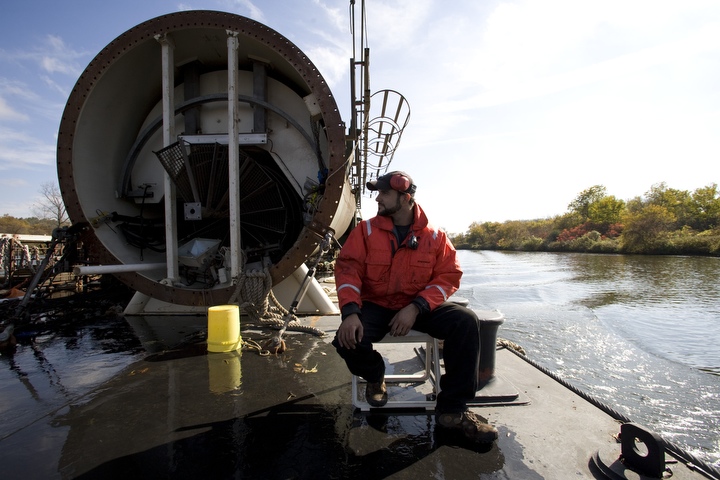 Ashtabula crane crew — NYS Marine Highway