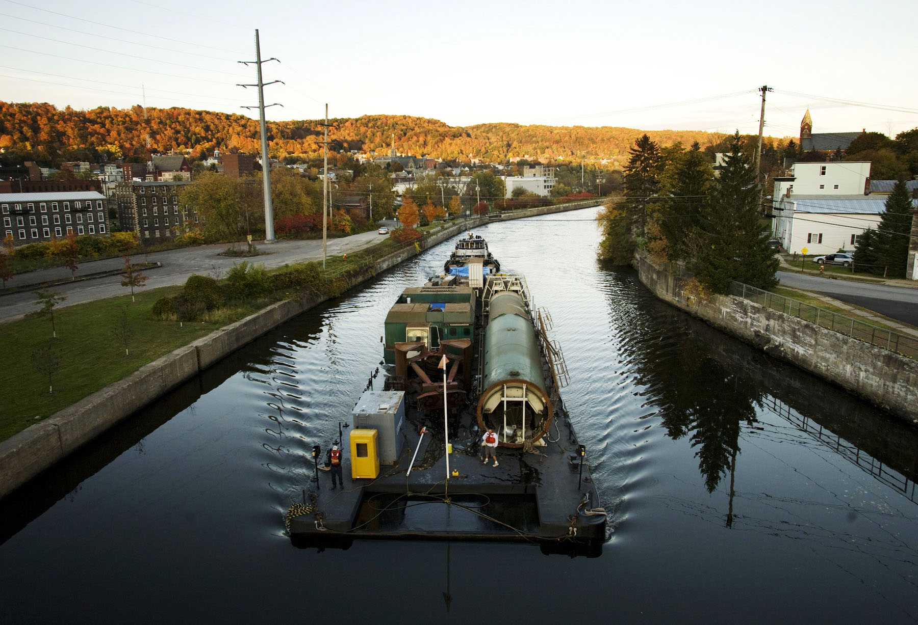 Tug Margot on the Erie Canal at Little Falls, NY, with barge carrying a harbor crane