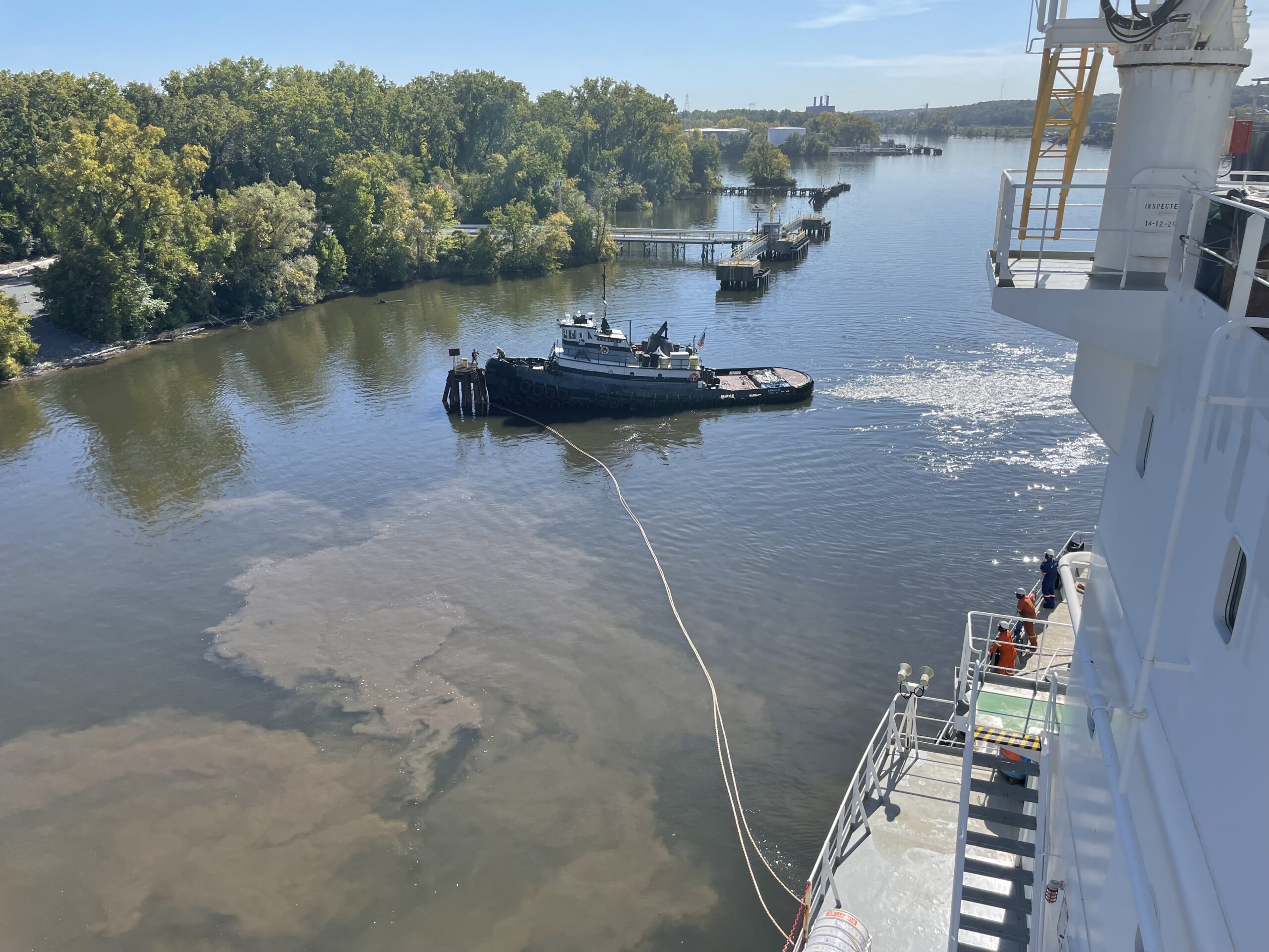 Sarah D — crew running lines during ship assist