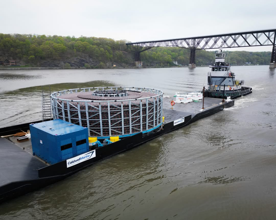 MADDIE K – CHPE BARGE
